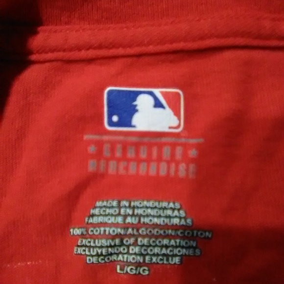 Phillies T-shirt (Domonic Brown) - Picture 3 of 3